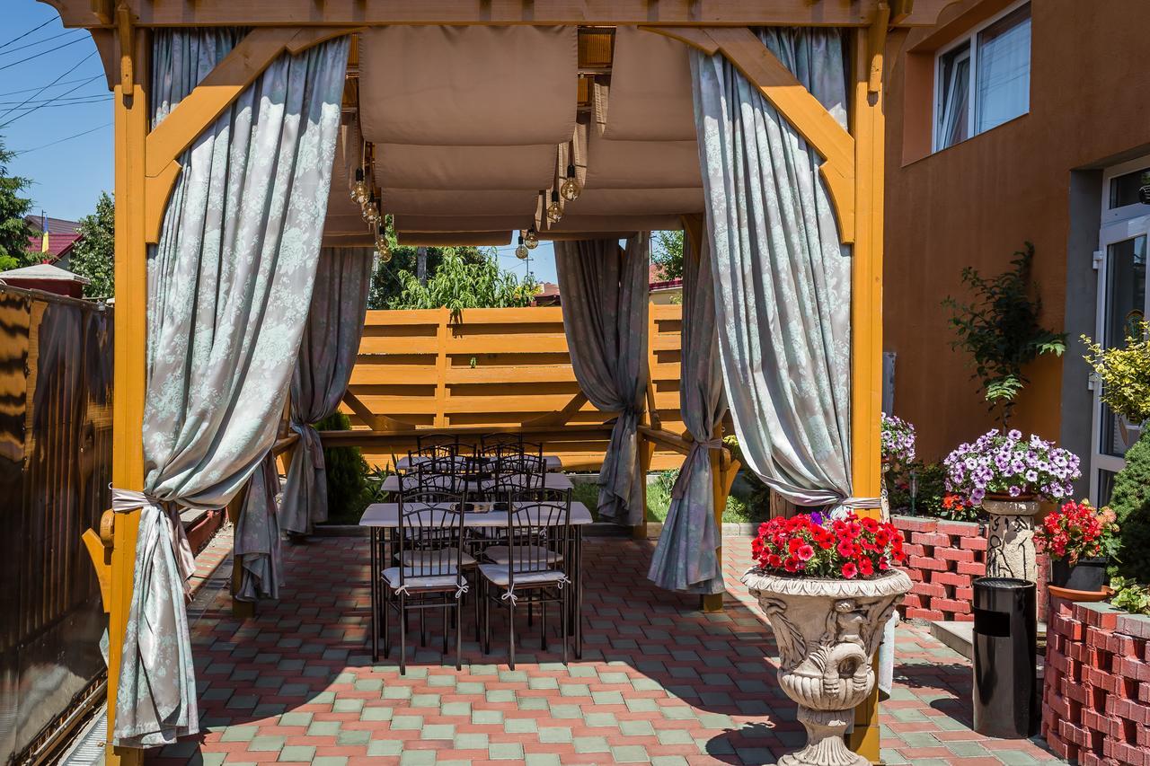 Cleopatra Residence Iasi Bagian luar foto