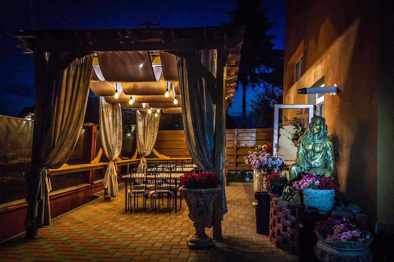 Cleopatra Residence Iasi Bagian luar foto